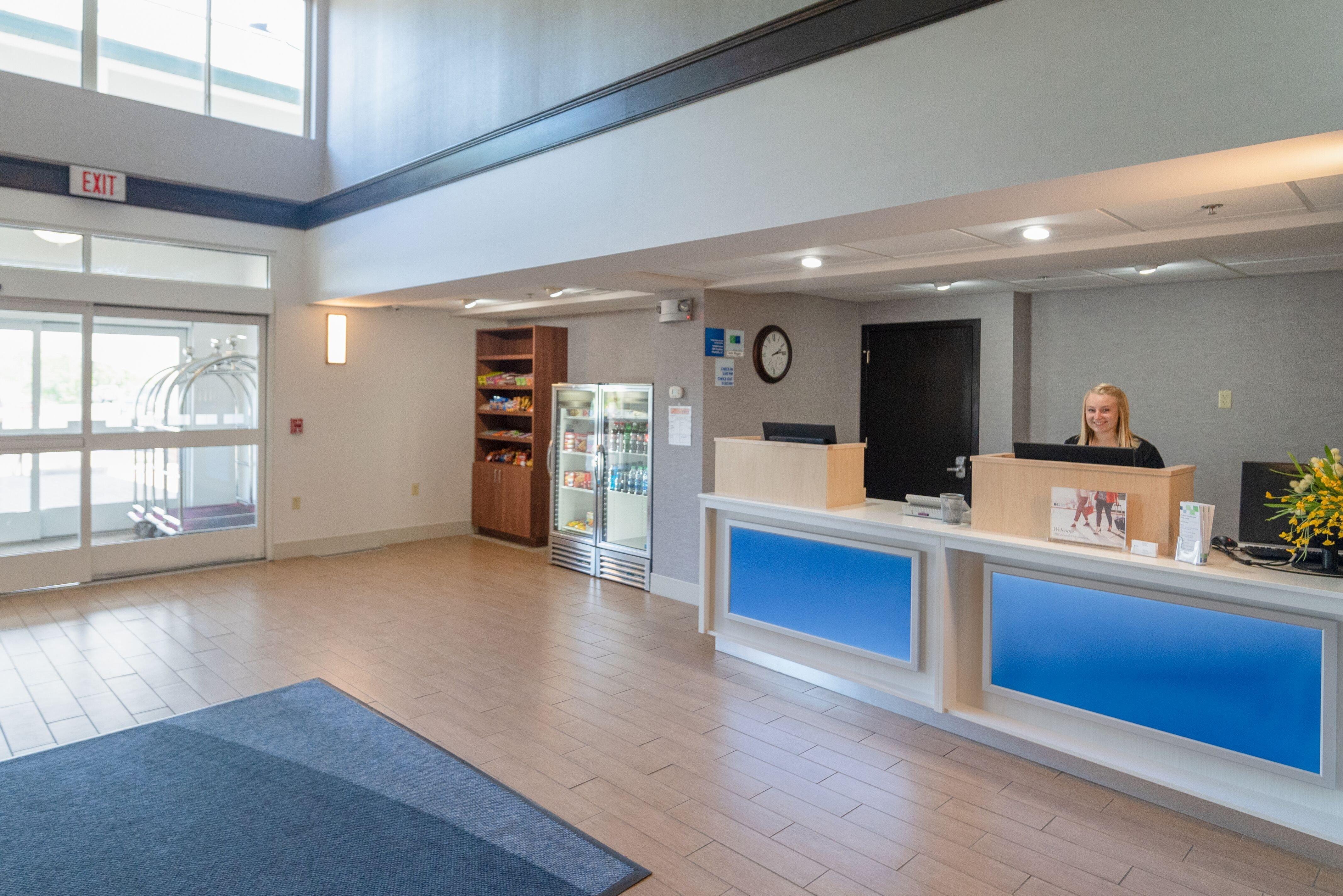 Holiday Inn Express Houghton-Keweenaw By Ihg Εξωτερικό φωτογραφία