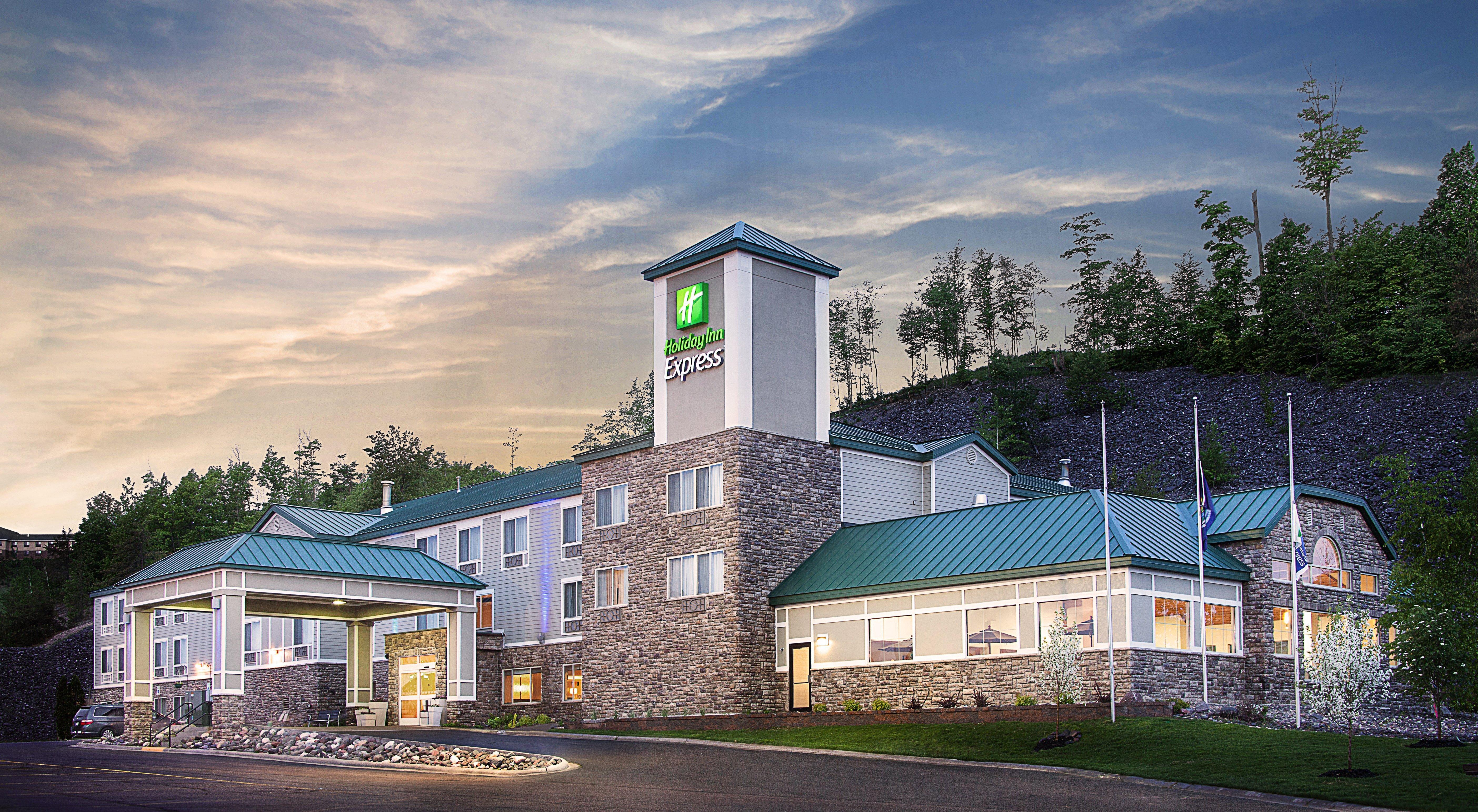 Holiday Inn Express Houghton-Keweenaw By Ihg Εξωτερικό φωτογραφία