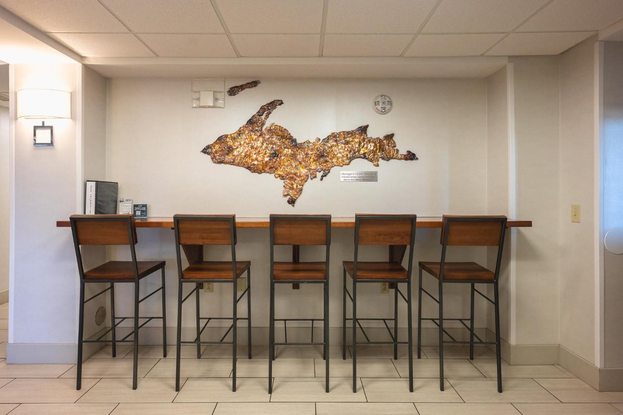 Holiday Inn Express Houghton-Keweenaw By Ihg Εξωτερικό φωτογραφία