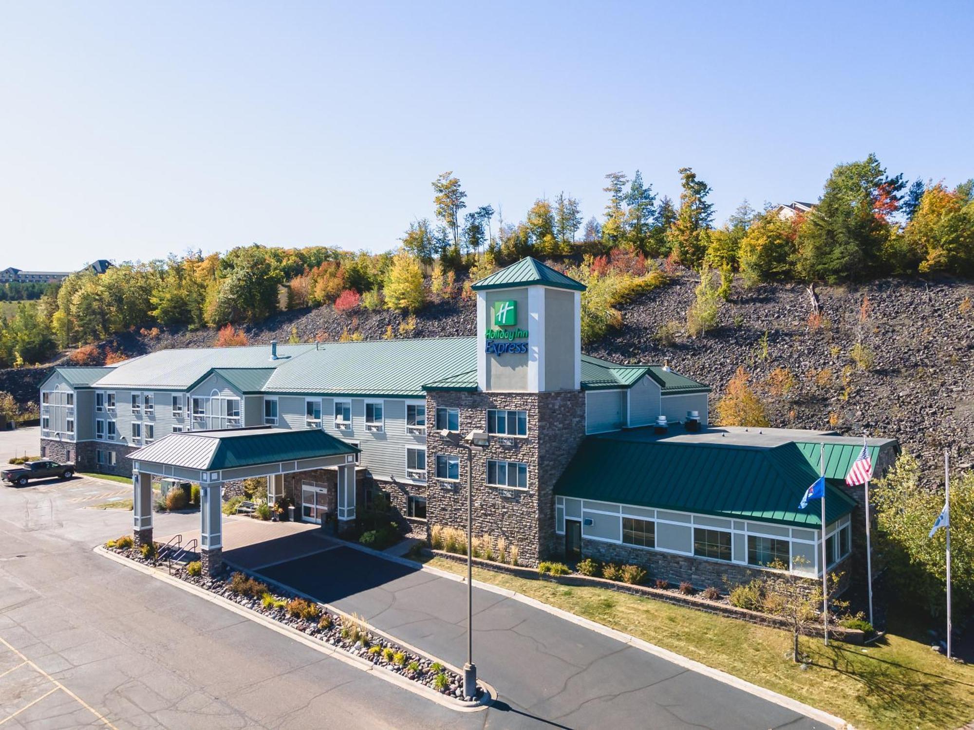Holiday Inn Express Houghton-Keweenaw By Ihg Εξωτερικό φωτογραφία