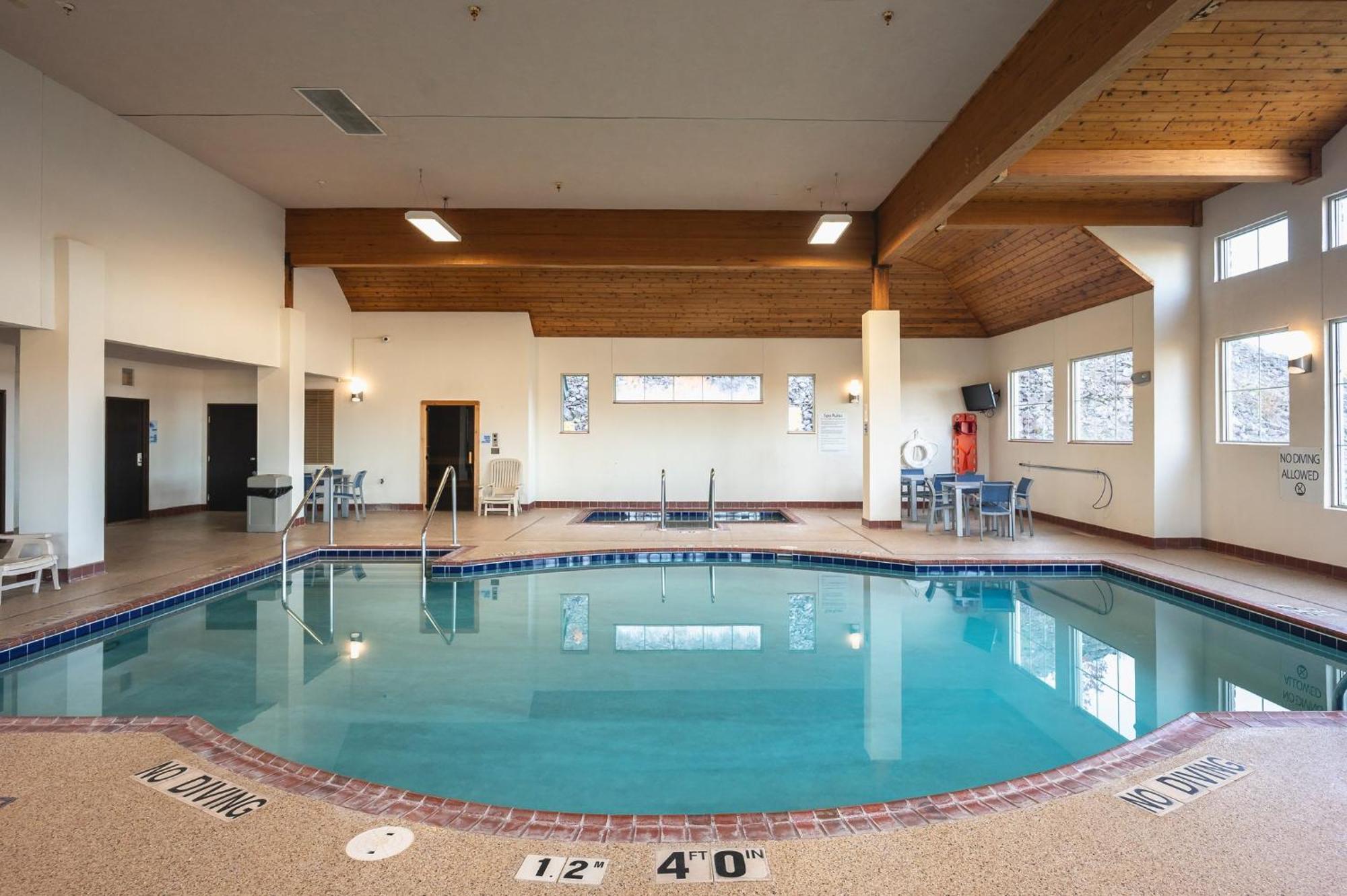 Holiday Inn Express Houghton-Keweenaw By Ihg Εξωτερικό φωτογραφία
